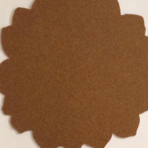 🌼SERENITY PETALS DAHLIA CORKED BACK DECOR🌼 - Picture 3 of 4